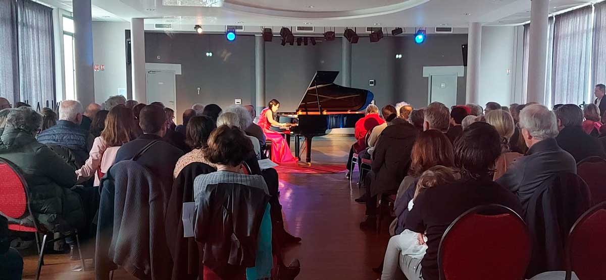 juki kondoi eni concert